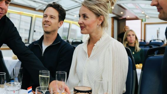Haarlem: Sailing Cheese & Wine Tasting – Evening Cruise