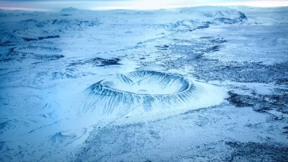 Iceland + Dettifoss + Lake Myvatn + Hverfjord one-day tour[Chinese/English private charter]