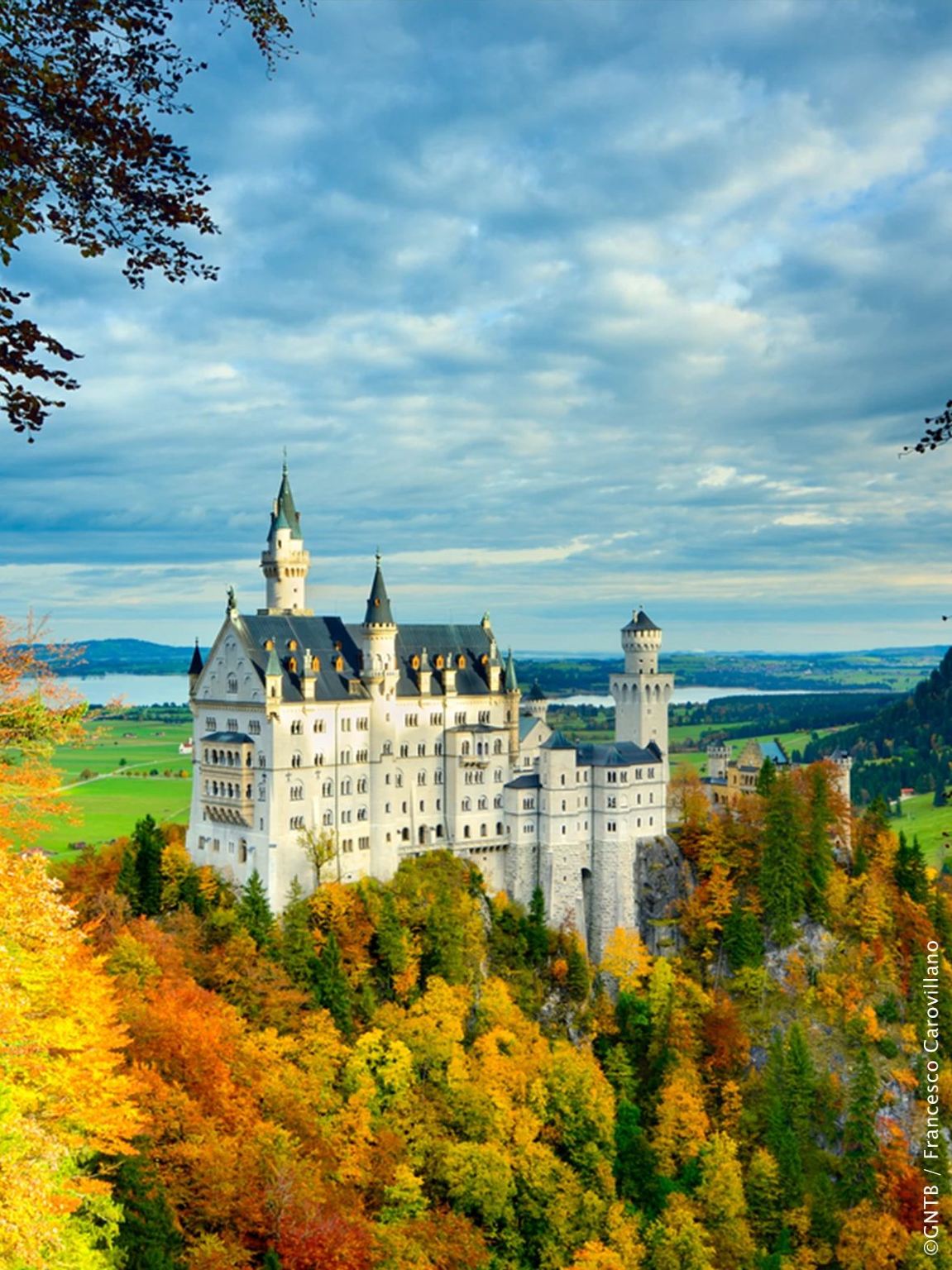 Monaco di Baviera + Castello di Neuschwanstein + Linderhof Palace + Oberammergau + Chiesa del Pellegrinaggio di Wies tour di un giorno