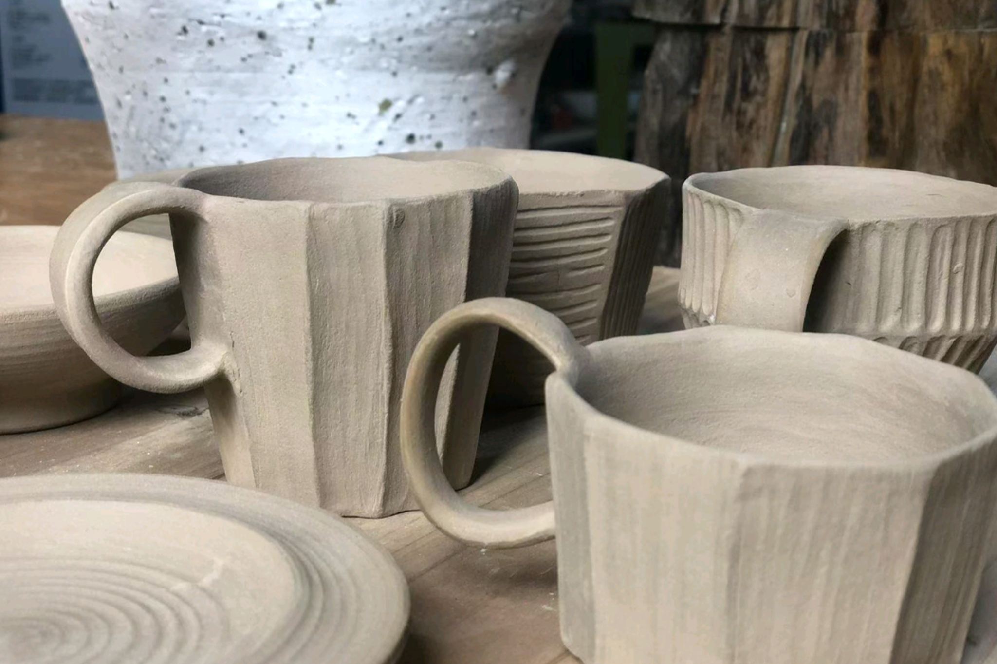 Chengdu·Intangible Cultural Heritage Pottery Experience [DIY Painted Panda Mug] at Yonglian Pottery Cultural Experience Center