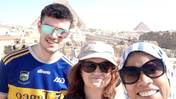 Giza Pyramids, Sphinx, Sakkara & Memphis: Guided Tour from Cairo + Lunch