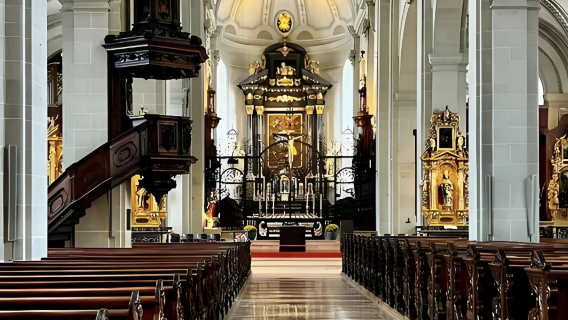 盧塞恩湖-卡貝爾橋-瑞士交通博物館-聖萊奧德伽爾教堂-舊城區