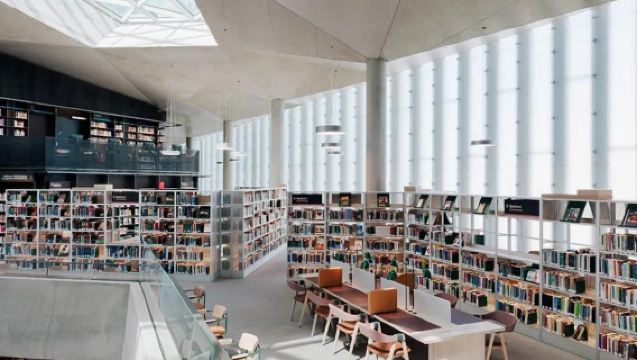 挪威+奧斯陸歌劇院+阿克斯胡斯城堡一日遊/行程可調-中文專車