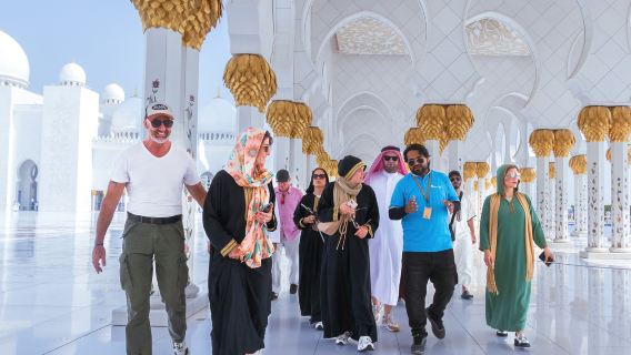 Abu Dhabi Sheikh Zayed Mosque Half Day Tour from Dubai