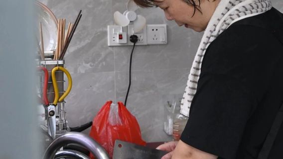 泉州のおばさんの賑やかな家庭料理、市場から八仙卓まで【泉州の地元住民の生活を体験】