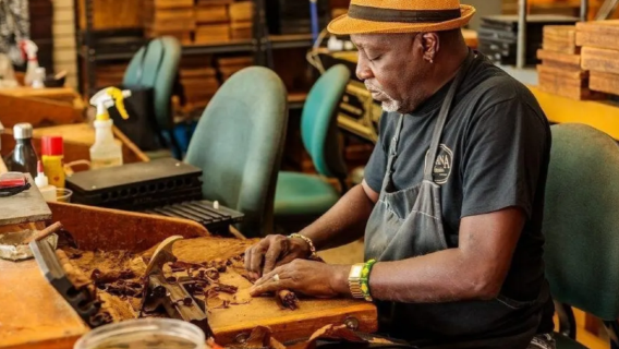 Miami Classic Walking Tour│Wynwood Walls + Little Havana + Miami Beach - South Beach + Biscayne Bay