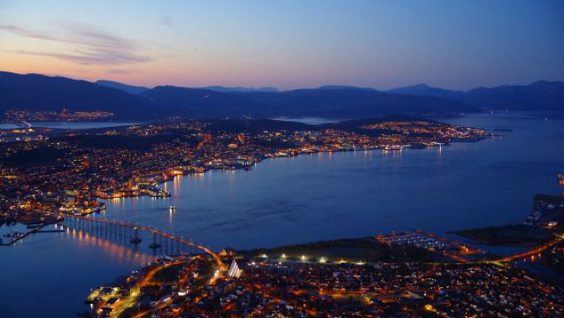 Tromso round-trip: Fjellheisen - Arctic Cathedral - Sommaroy Island