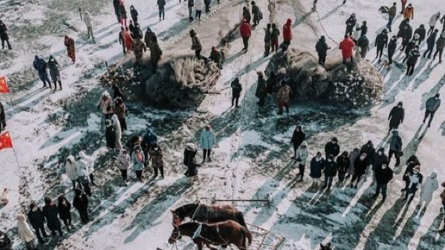 千年祭湖醒網，萬里冰湖出魚，查干湖冬捕暖車5座/7座可選