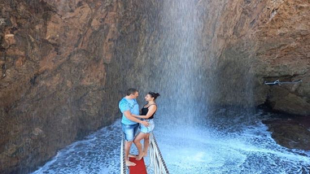 ตั้งแต่อันตัลยาและเบเลค: ทริปเรือลาราผ่อนคลาย พร้อมจุดแวะว่ายน้ำและอาหารกลางวัน