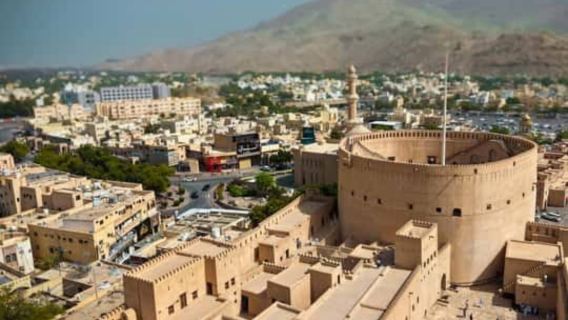 Muskat:- Heldagsrundtur - Nizwa-äventyr & Grand Canyon Jabal Shams