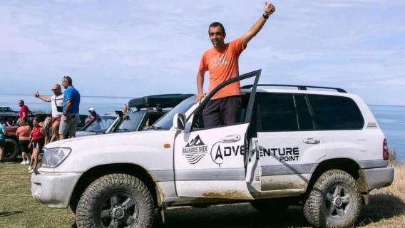 Durres: 3-Hour 4x4 Jeep Safari Tour in Sektor Rinia