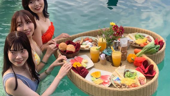 フローティングブレックファースト+ケチャダンスatウルワツ寺院+テガラランライステラス【貸切/ ホテル送迎/アレンジ可】