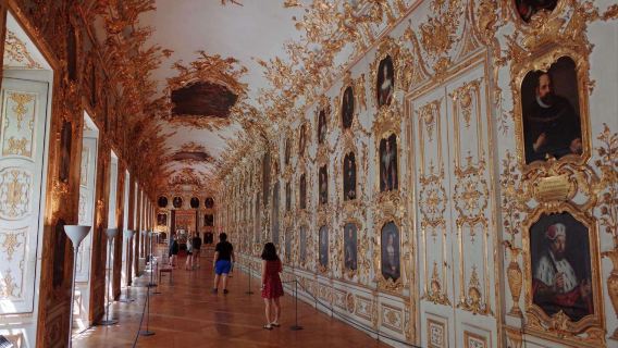 สวนพระราชวัง + ศาลาว่าการเมืองหลังใหม่ + ละครสัตว์โครน + อัลเทอพีนาโคเทค ทัวร์ 1 วัน