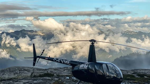 Vancouver: 30 or 45-Minute Helicopter Flight with Coast Mountain Landing