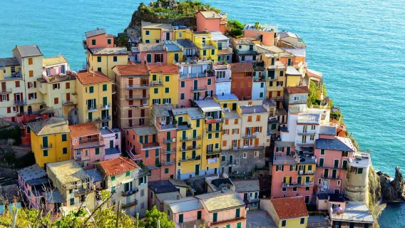Pisa & Cinque Terre: Day Trip from Florence