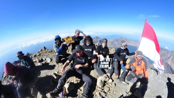 3 Days Lombok Trekking: Mount Rinjani Summit Trekking
