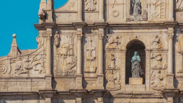 Macau Ruins of St. Paul's 1-day tour (private car transfer, flexible time selection, pick-up and drop-off available from any direction)