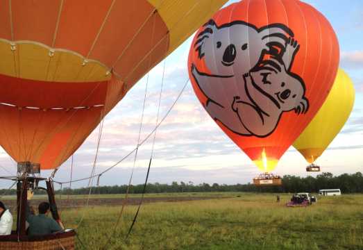 [Limited Time Offer] Hot Air Balloon Gold Coast with Photos + Transfer + Sparkling Wine AUD 289.14