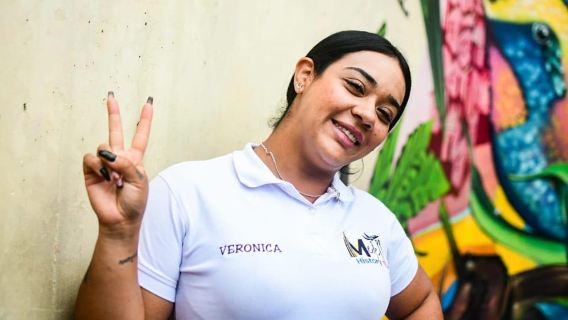 Medellín: Comuna 13 guiada por lugareños y snacks