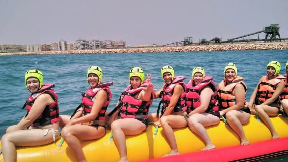 Torrevieja : balade en bateau banane avec instructeur