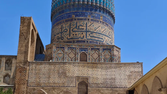 Baku Bibiheybat Mosque + Oil Wells + Cave Paintings + Mud Volcanoes + Fire Mountain Private Car Tour