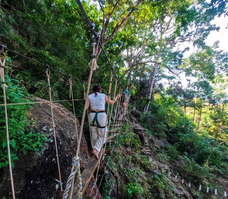 เปอร์โตวัลลาร์ตา: ดำน้ำตื้นในชายหาดอันซ่อนเร้นและทัวร์ชมเรือนยอดไม้