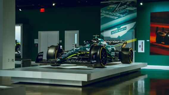 ロサンゼルス：ピーターセン自動車博物館の入場と金庫へのアクセス