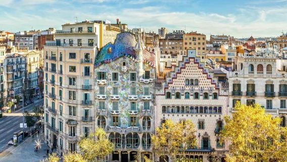 Barcelona's Classic Gaudí Fantasy World|Barcelona 1-day Private Chartered Tour