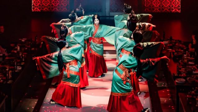 [Chongqing Liyan Baguo] Immersive Ancient Monarch Culture Themed Dining Show - Optional Lunch/Dinner/Costume Styling (Gourmet Cuisine + Special Performances + Full of Ceremonial Atmosphere)