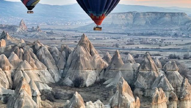 1-day tour of Cappadocia red and green mixed route in Turkey [Private charter for 10 hours]