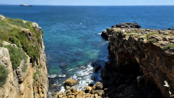 Lisbon pergi-balik | Istana Negara Pena - Sintra - Tanjung Roca - Mulut Neraka (tidak termasuk tiket)