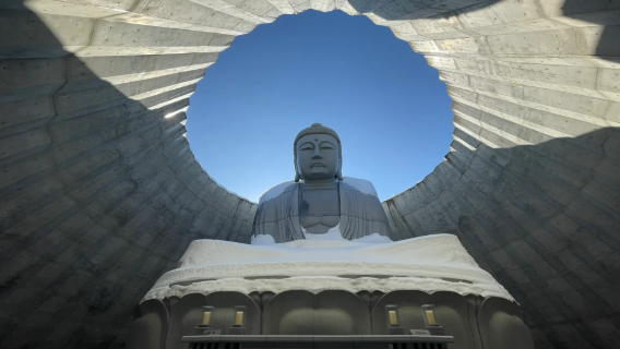 1-day tour in Sapporo, Hokkaido | Hill of the Buddha + Jozankei Onsen + shrine + Shiroi Koibito Park