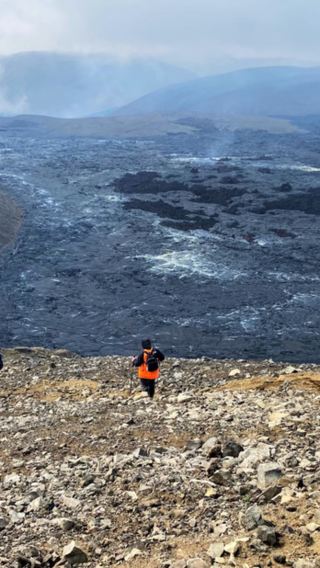 Однодневный тур с пешим походом к вулкану Фаградальсфьядль и по полуострову Рейкьянес в Исландии