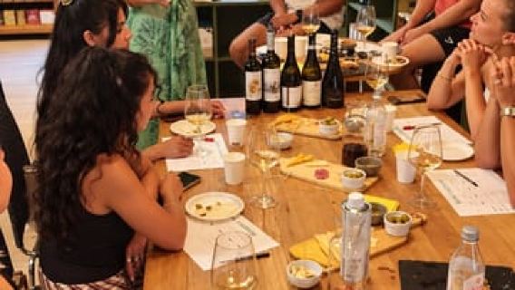Cefalù: Guided wine tasting in our wine cellar