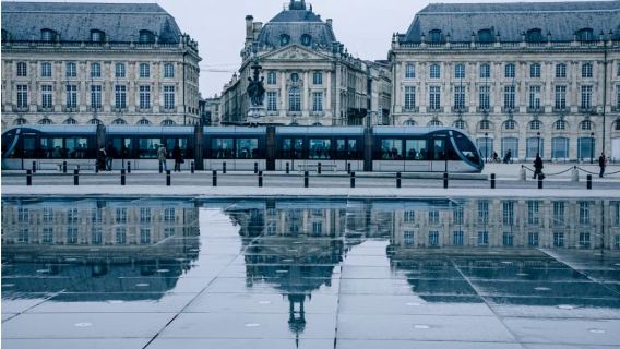 Bordeaux - Porte Cailhau - Porte de la Grosse Cloche - lawatan sehari - tiket tidak termasuk