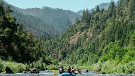 Kutaisi: Rafting, Hot Springs, and Nokalakevi Day Trip