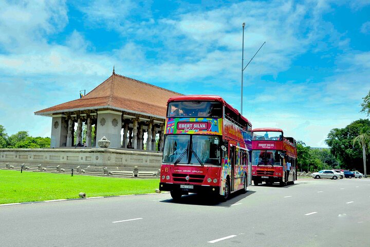 Colombo City Tour by Open Deck Bus