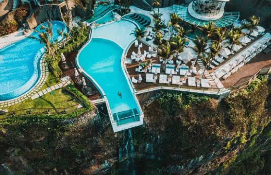 峇里島|Oneeilly 放鬆套票 - The Edge Uluwatu