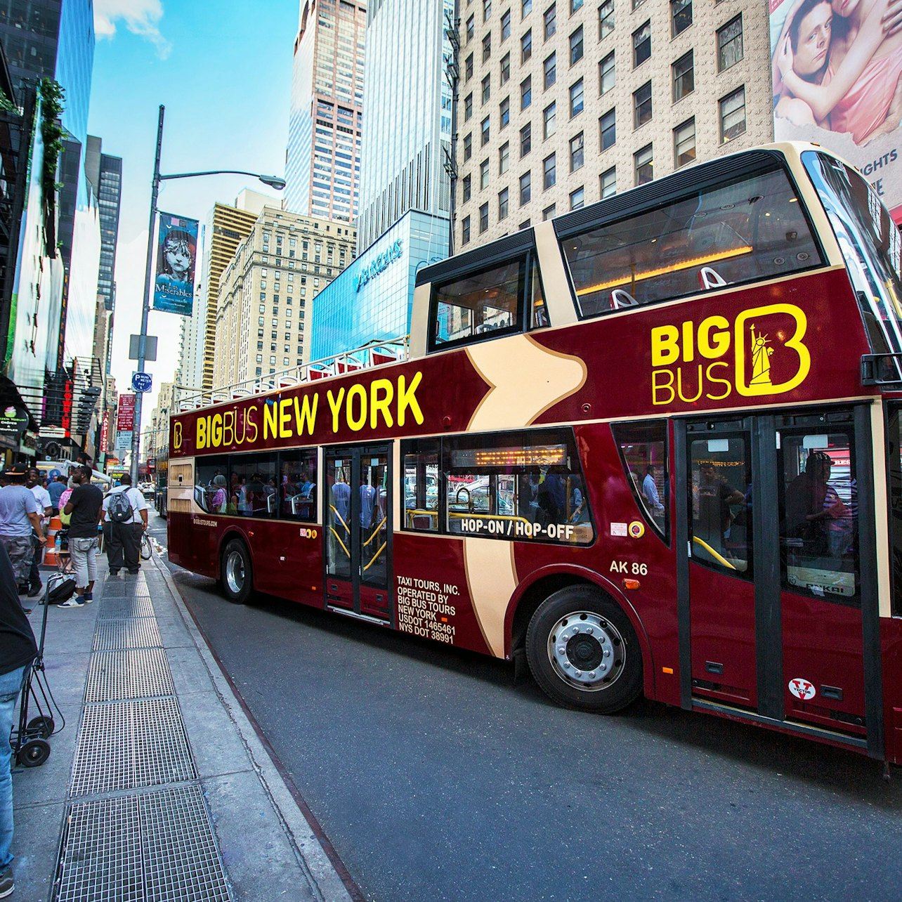 New York: 1-Day Hop-on Hop-off Tour + Statue of Liberty Cruise