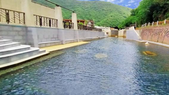 Badegutschein für das öffentliche Becken im Lengquan-Park in Su'ao, Landkreis Yilan (kein Aufpreis an Feiertagen)