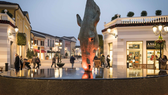 Bus pulang pergi Milan-Serravalle Outlet Village , Designer Outlet Serravalle, tersedia beberapa kali