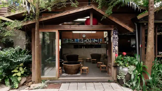 Taiwan Miaoli Longteng Broken Bridge + Shengxing Station + Zhuoye Cottage one-day tour