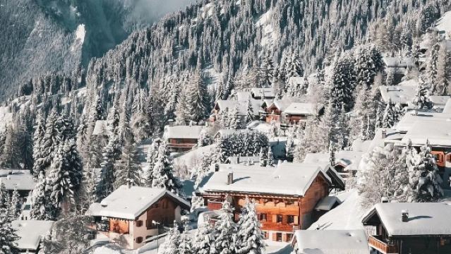 瑞士蘇黎世+因特拉肯+少女峰+冰宮一日遊【歐洲之巔-探索之旅