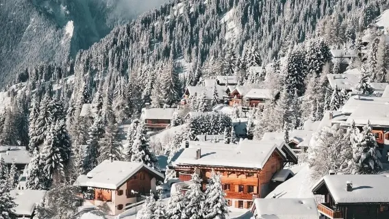 瑞士蘇黎世+因特拉肯+少女峰+冰宮一日遊【歐洲之巔-探索之旅