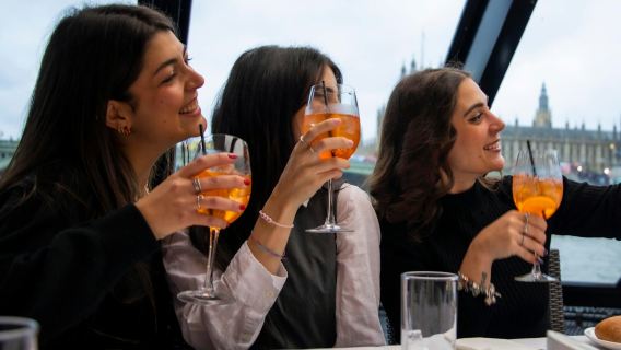 London: Pelayaran Makan Tengah Hari Sungai Thames