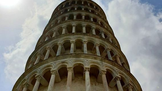Pisa & Lucca: Day Trip from Florence