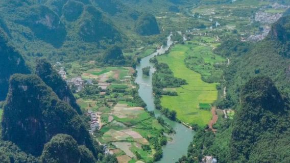 Guangxi Hezhou—Gunung Gupo + Bandar Purba Huangyao + Galeri Sepuluh Batu + pemandu pelancong/ sewaan peribadi/ lawatan sehari