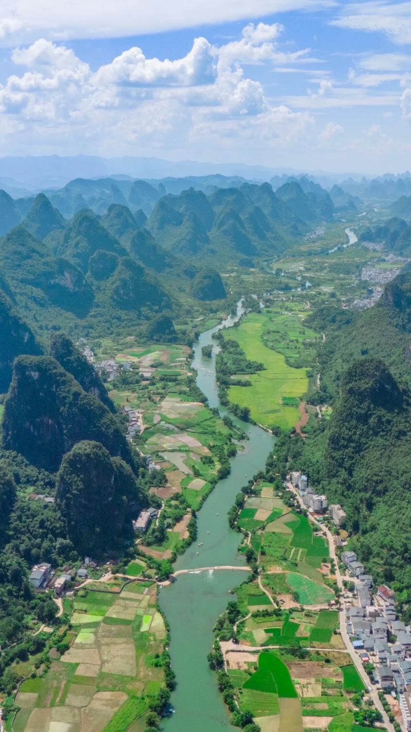 Hezhou, Guangxi - Gupo Mountain Tourist Area + Huangyao Ancient Town + Ten-Mile Gallery + Guide/Private Charter/1-Day Tour