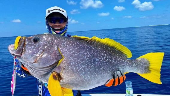 ランカウイ沖釣り近海+沖合+深海ワンデーツアー【中国語ガイド付き 無料調理 チャーター船】