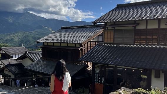 1-day tour for autumn foliage viewing from high vantage points: Nagoya - Inuyama Castle - Ena Gorge - Magome - Tsumago-juku